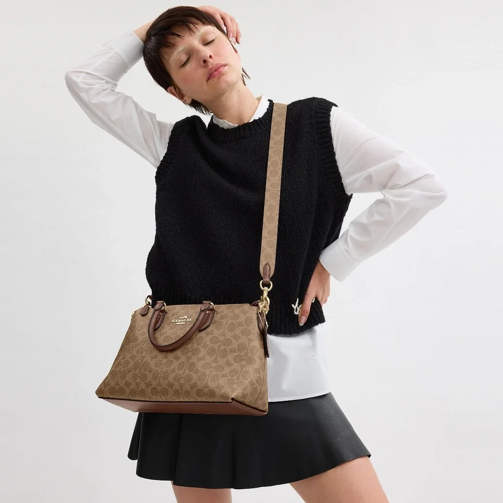Coach Reversible Strap In Signature Canvas - Picture 9 of 10